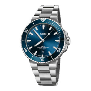 Oris Aquis Date con esfera azul y brazalete de acero de 41.5 mm