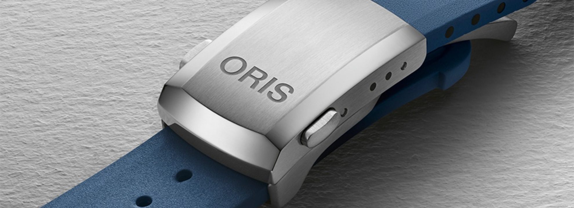 _0017__0019_01 733 7789 4135-07 4 23 35FC - Aquis Date - 43.50 mm_HighRes_19162