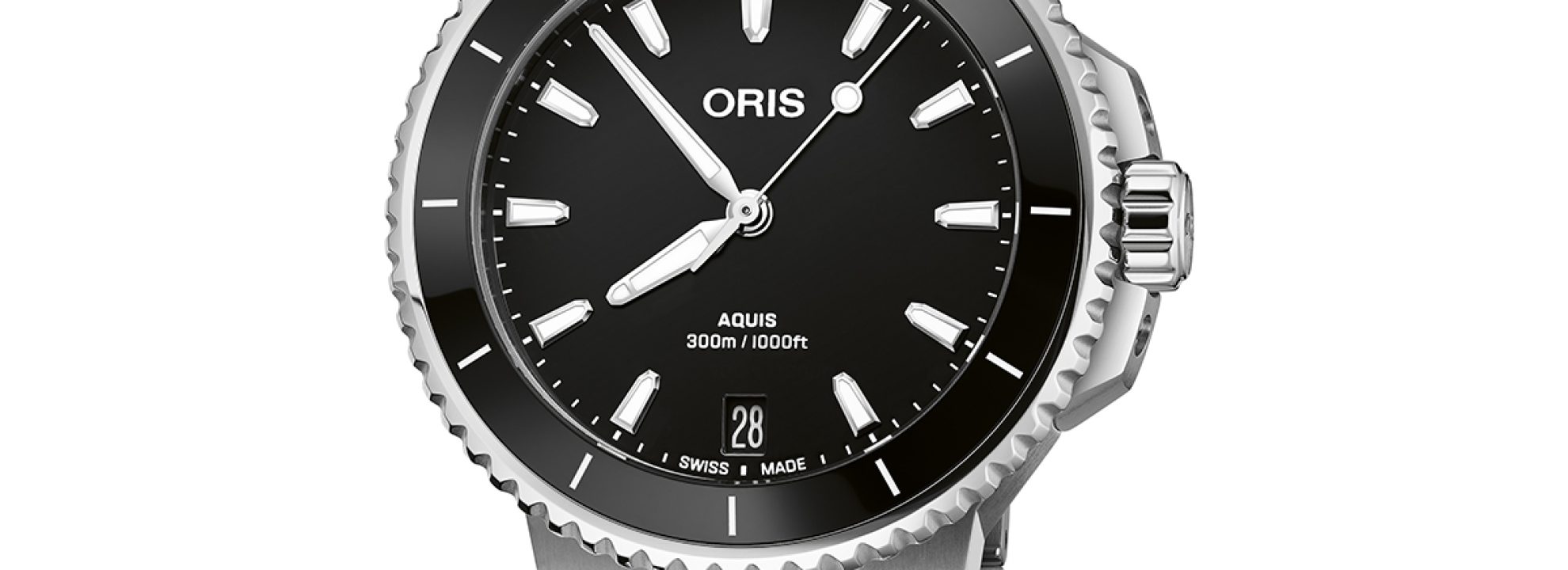 Oris Aquis Date con esfera negra y brazalete de acero